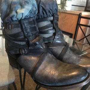 FREEBIRD by Steven Booties